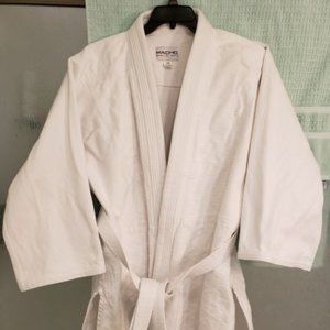 Mens Martial Arts Uniform / Karate Gi